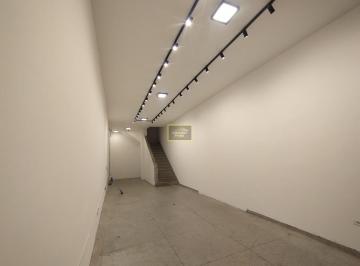 Comercial · 205m² · Loja comercial com 205 metros, em 3 pavimentos, para locação no Brás