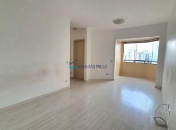 Apartamento · 57m² · 2 Quartos · 1 Vaga · Apto impecável, reformado, planejado, varanda, andar médio, 1 vaga coberta! 650m Shopping Plaza Sul!