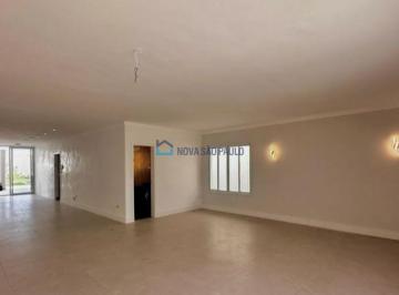 Casa · 463m² · 4 Quartos · 6 Vagas · Sobrado a Venda no Brooklin Totalmente Reformado 4 suítes 6 vagas quintal enorme com churrasqueira!!