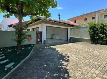 Casa · 142m² · 3 Quartos · 2 Vagas · Casa à venda Semi Mobiliada no Bom Retiro por R$ 920.000,00 – Joinville/SC