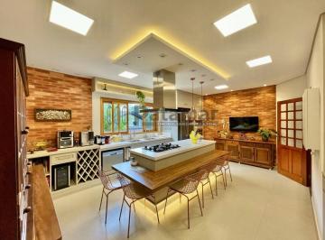 Casa · 412m² · 3 Quartos · 8 Vagas · Cond. Chácara dos Lagos - Térrea 3 suítes, anexo gourmet, piscina e pomar!