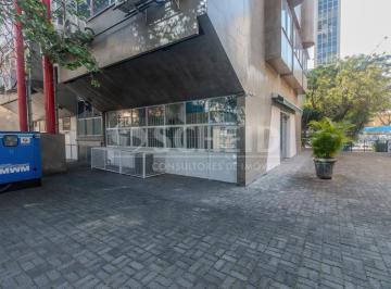 Comercial · 126m² · Loja/Salão à Venda no Itaim Bibi com 126m², mezanino e 2 banheiros