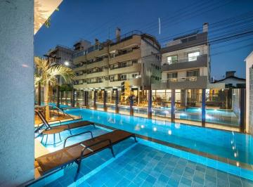 Apartamento · 103m² · 3 Quartos · 1 Vaga · Apartamento Alto Padrão à venda na praia de Bombas.