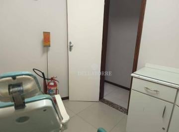 Comercial · 10m² · Sala em Várzea, Teresópolis/RJ de 10m² para locação R$ 1.800,00/mes