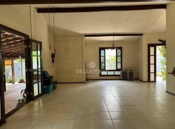 Casa · 211m² · 4 Quartos · 4 Vagas · Casa em Albuquerque, Teresópolis/RJ de 211m² 4 quartos à venda por R$ 850.000,00