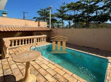 Casa · 242m² · 5 Quartos · 3 Vagas · Casa em Martim de Sá, Caraguatatuba/SP de 242m² 5 quartos à venda por R$ 920.000,00