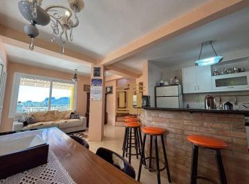 Casa · 320m² · 5 Quartos · 3 Vagas · Casa em , Campos do Jordão/SP de 320m² 5 quartos à venda por R$ 2.500.000,00