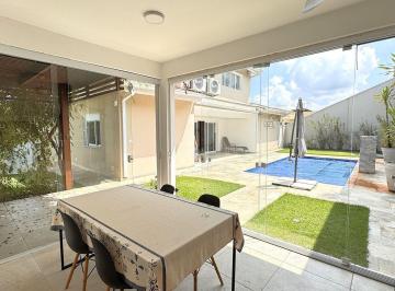 Casa · 255m² · 3 Quartos · 4 Vagas · Casa em Jardim Indaiá, Embu das Artes/SP de 255m² 3 quartos à venda por R$ 1.600.000,00