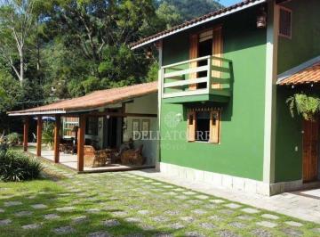 Casa · 226m² · 4 Quartos · 7 Vagas · Casa em Várzea, Teresópolis/RJ de 226m² 4 quartos à venda por R$ 1.250.000,00