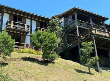 Casa · 483m² · 5 Quartos · 8 Vagas · Casa em Golfe, Teresópolis/RJ de 483m² 5 quartos à venda por R$ 1.350.000,00