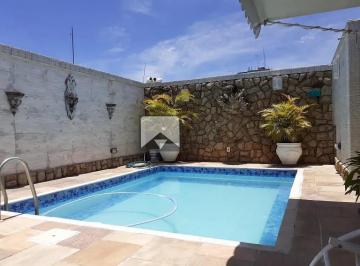 Apartamento · 290m² · 4 Quartos · 4 Vagas · Cobertura em Icaraí, Niterói/RJ de 290m² 4 quartos à venda por R$ 1.700.000,00
