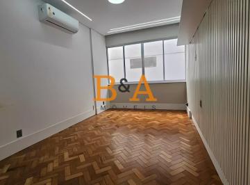 Apartamento · 75m² · 2 Quartos · 1 Vaga · Apartamento para Aluguel na Praia de Ipanema - Charme, Exclusividade e Localização Privilegiada
