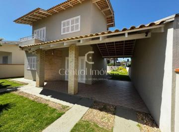 Casa · 155m² · 3 Quartos · 2 Vagas · Sobrado com Piscina no Centro de Balneario Picarras