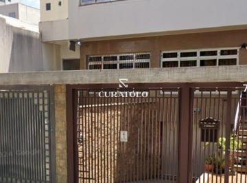 Casa · 240m² · 3 Quartos · 6 Vagas · Casa sobrado à venda com 240 m², 3 quartos e 6 vagas, Mooca, São Paulo.