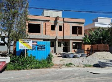 da3405ae3c76f8f1e15170dda8fc1300ec98762a · Casa com 3 suítes à venda em Florianópolis!