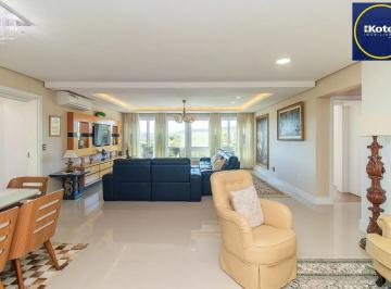 Apartamento · 135m² · 3 Quartos · 2 Vagas · Apartamento de 135m2 com 3 suítes à venda