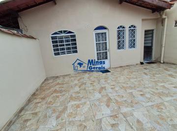 Foto 01 · Casa com edícula e 3 vagas - ideal para morar ou investir!