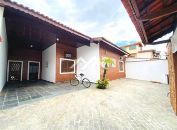 Casa · 313m² · 3 Quartos · 5 Vagas ·
Casa lado praia em Peruíbe