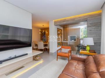 Apartamento de 3 quartos, Curitiba · Apartamento face norte, totalmente reformado e na melhor localização do Cabral