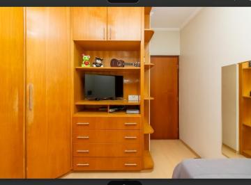 e23a6ff9-ca29-421c-85fc-00f214839f8a.jpeg · Sobrado para venda em Jardim Piqueroby com 3 quartos, sendo 1 suíte, 143m²