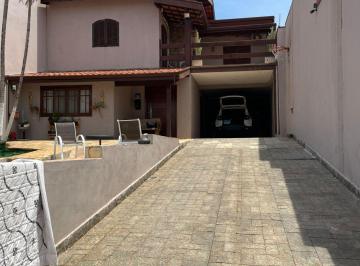 Casa de 3 quartos, Campinas · Casa confortável em excelente localização e pronta