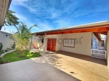casa-a-venda-com-3-quartos-083916384911207c703e5b3ad2794f6f6bf.jpeg · Casa à venda em Caraguatatuba, Cidade Jardim, com 3 quartos, 230,00m²