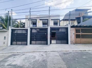 ead6e00cf9dbf8361245b681c168623136c2962f · Sobrado a venda no Jardim Tres Marias com 3 dormitórios sendo 1 suíte com 2 vagas de garagem.