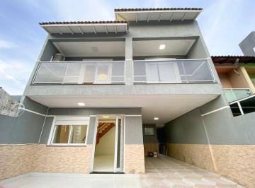 Casa · 180m² · 4 Quartos · 3 Vagas · Casa / 4 Quartos / 1 Suíte / Sacadas / 3 Vagas / Porto Verde / Jardim Algarve /