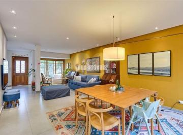 Casa · 210m² · 3 Quartos · 1 Vaga · Sobrado com 3 quartos à venda em Granja Julieta - SP