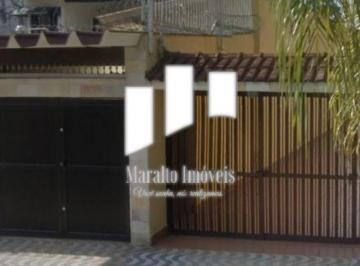 Casa · 111m² · 2 Quartos · 2 Vagas · Casa com 2 dmt e churrasqueira em Praia Grande SP.
