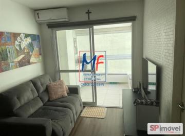 Apartamento · 51m² · 2 Quartos · Excelente apto na Aclimação, com 51 m² a.u., 2 dormitórios, sala, cozinha, varanda, 1 vaga, lazer. P