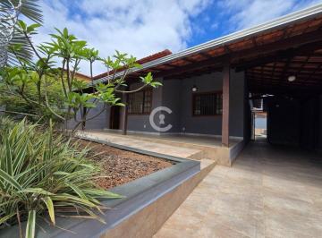 Casa · 180m² · 3 Quartos · BAIRRO JARDIM IPÊ