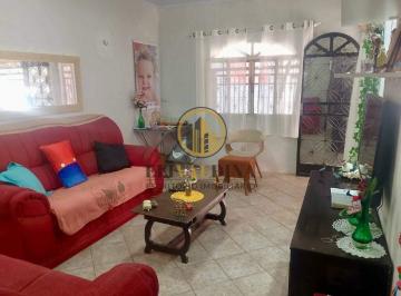 Casa · 130m² · 3 Quartos · CASA À VENDA - EXCELENTE OPORTUNIDADE! 