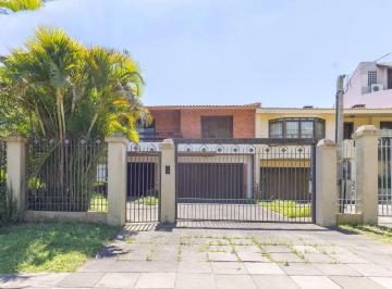 Casa · 460m² · 4 Quartos · 4 Vagas · Ampla casa  próximo ao Barra Shopping com 459m2 privativos