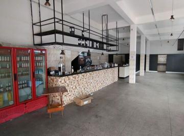 Comercial · 190m² · Salão para alugar com 190 metros em Gangaíba
