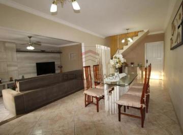 Casa · 270m² · 3 Quartos · 8 Vagas · Casa à venda com 270m², 3 quartos e 8 vagas
