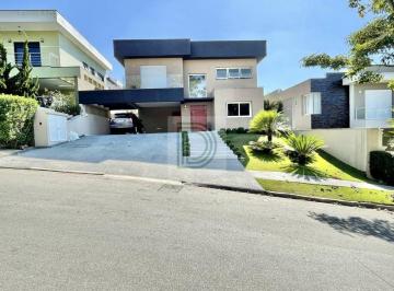 Casa · 315m² · 4 Quartos · 4 Vagas · Viva o luxo, o conforto e a natureza no Condomínio Vintage - Granja Viana!