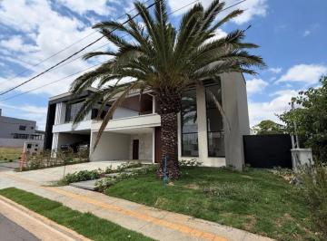 Casa · 179m² · 3 Quartos · 4 Vagas · Casa à venda no bairro Jardins Sevilha - Aparecida de Goiânia/GO