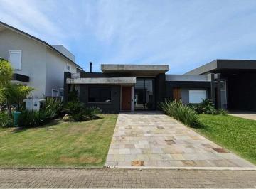 Casa · 150m² · 4 Quartos · Casa Térrea em Condomínio no Centro de Xangri-Lá/RS
