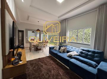 Casa · 220m² · 3 Quartos · 2 Vagas · Casa à venda no bairro Parque dos Pássaros - Patrocínio/MG