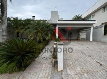 Casa · 360m² · 3 Quartos · 4 Vagas · Casa Padrão em Araraquara