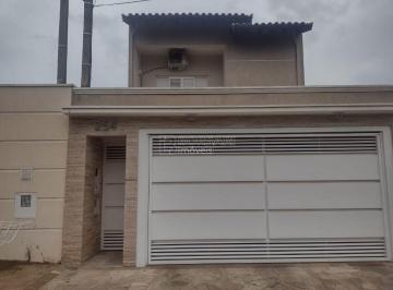 Casa · 207m² · 3 Quartos · 2 Vagas · Casa Sobrado em Araraquara