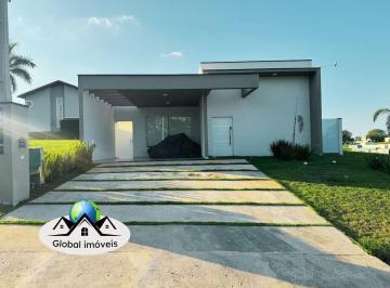 Casa · 160m² · 3 Quartos · 2 Vagas · Casa Térrea com 3 Suítes e Piscina - Local Alto