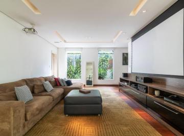 1704734239725-9_549305_sala_de_tv.jpeg · Casa para venda em Brooklin com 5 quartos, sendo 4 suítes, 528m²