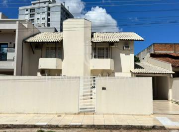 Casa · 210m² · 4 Quartos · 4 Vagas · Sobrado com suíte e 4 dormitórios no Jardim Três Fronteiras em Foz do Iguaçu