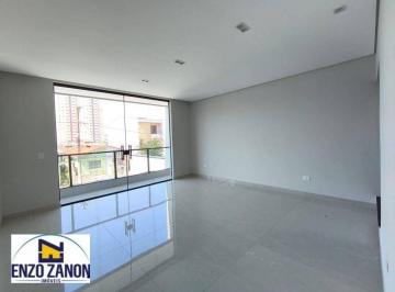 083e273a19f5da05371095665c36dc7382a566c3 · Sobrado novo, excelente acabamento, 200 m² de área construída, terreno com 140 m². Possui 3 suítes,
