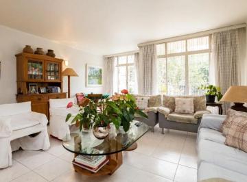 Casa de 5 quartos, São Paulo · Sobrado em Vila Madalena com 5 quartos, sendo 2 suítes, 256m²