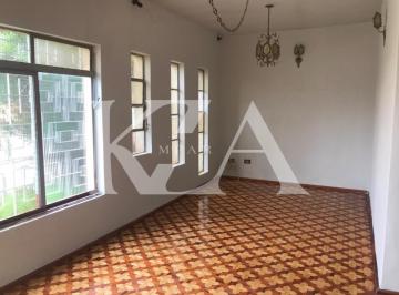 Foto 04 · Casa Espaçosa com Amplo Jardim e Quintal em Campo Limpo Paulista