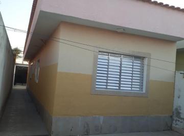 Casa de 2 quartos, Mogi das Cruzes · Casa Térrea a venda em Mogi das Cruzes bairro Santos Dumont lll 2 dorms!