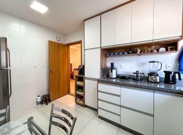 Apartamento · 163m² · 3 Quartos · 1 Vaga · Cobertura com 3 quartos à venda, 163 m² por R$ 530.000 - Vivendas da Serra - Juiz de Fora/MG